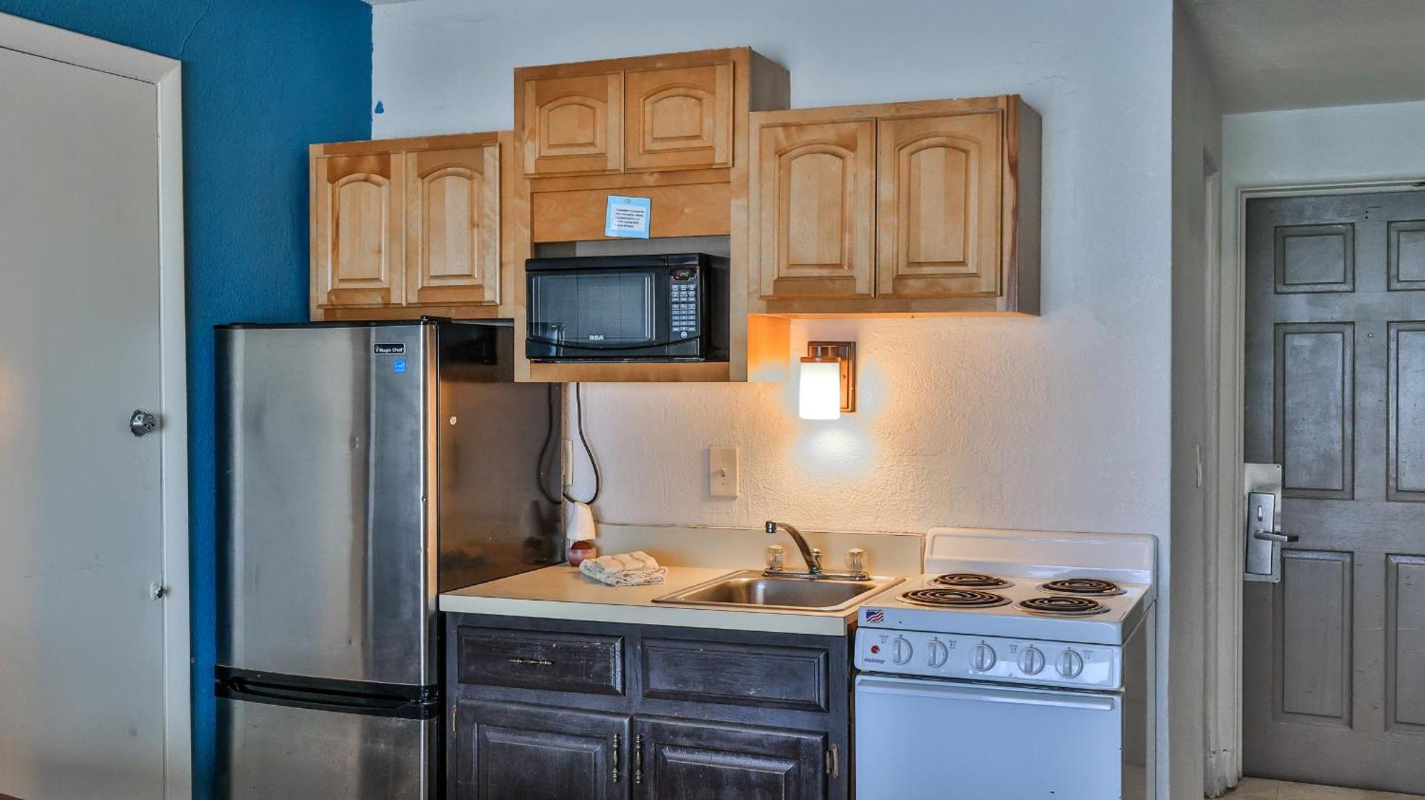 Driftwood Beach Motel Ormond Beach Exterior photo