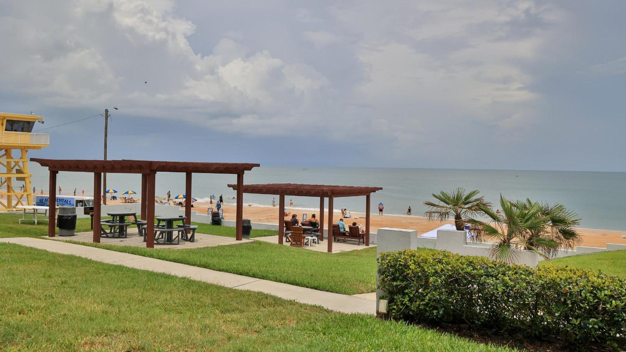 Driftwood Beach Motel Ormond Beach Exterior photo