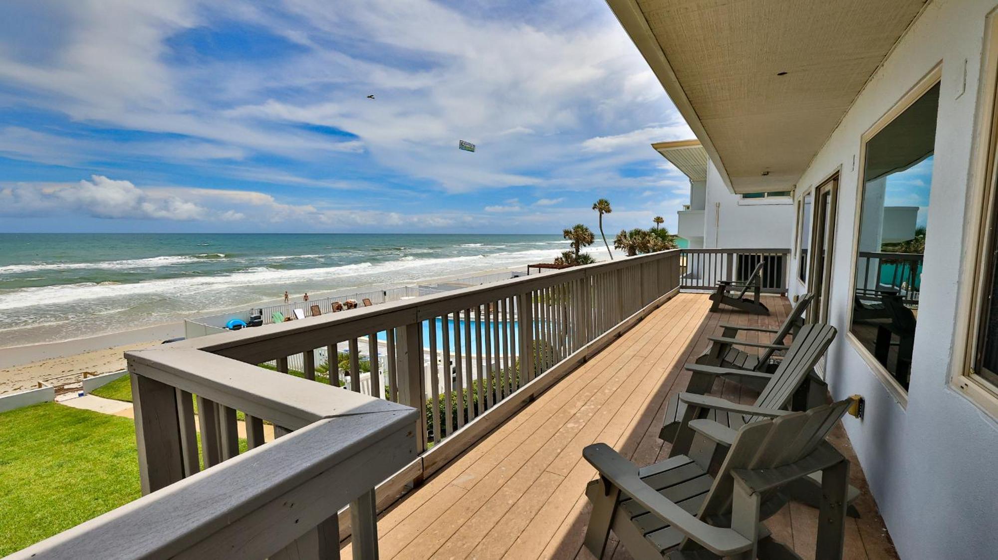 Driftwood Beach Motel Ormond Beach Exterior photo